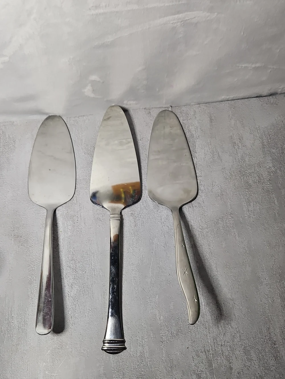 3 Pie / Cake Servers